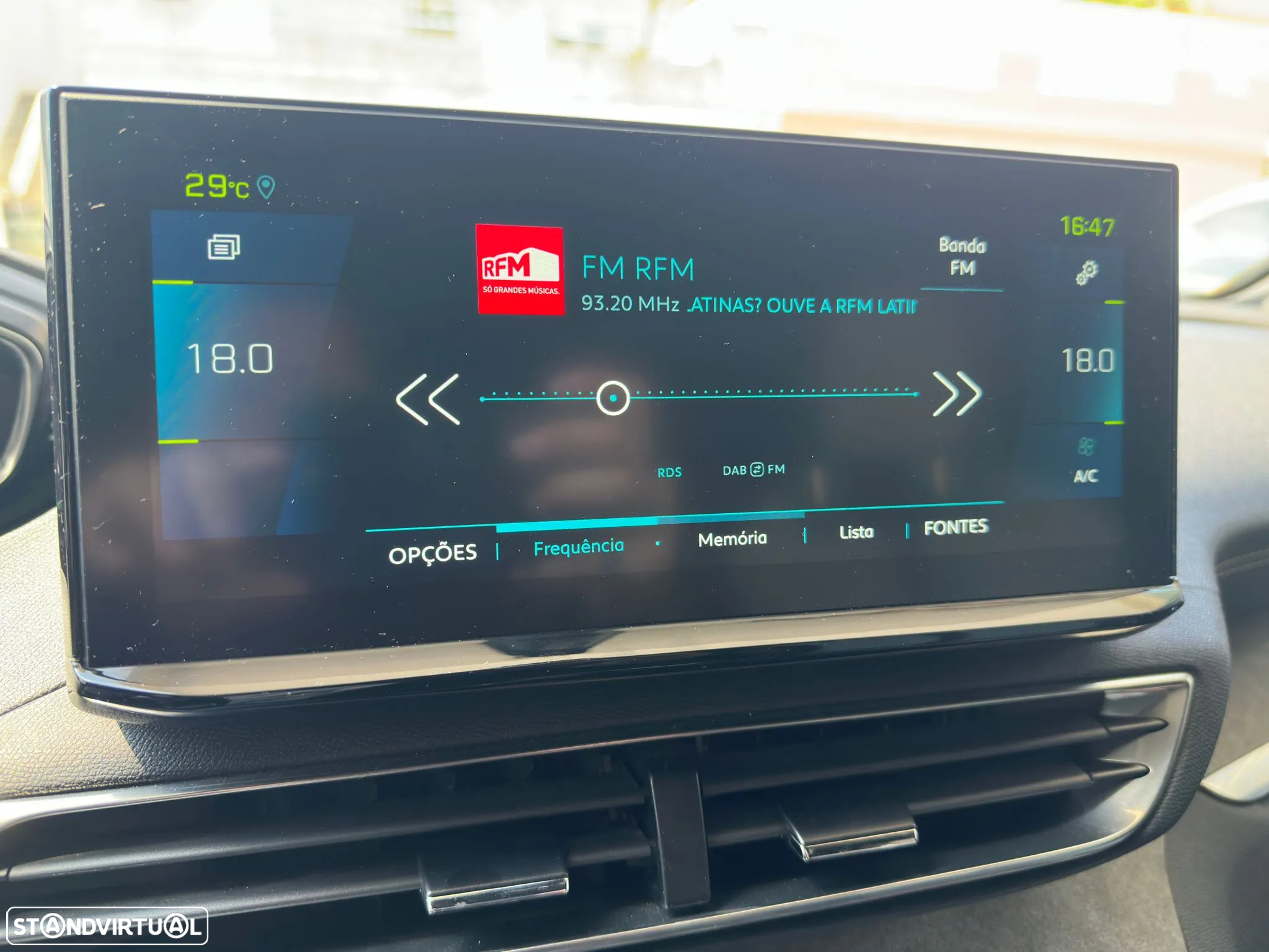 Peugeot 3008 1.6 Hybrid GT e-EAT8 - 21