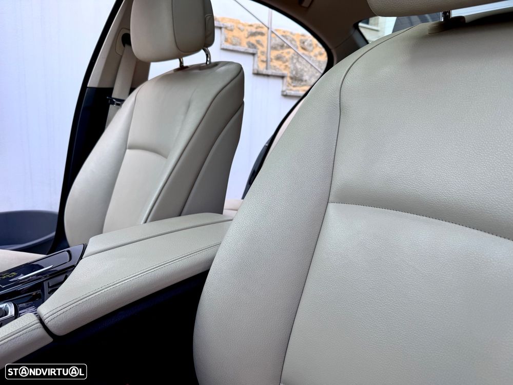 BMW 520 d Exclusive Auto 123g - 40