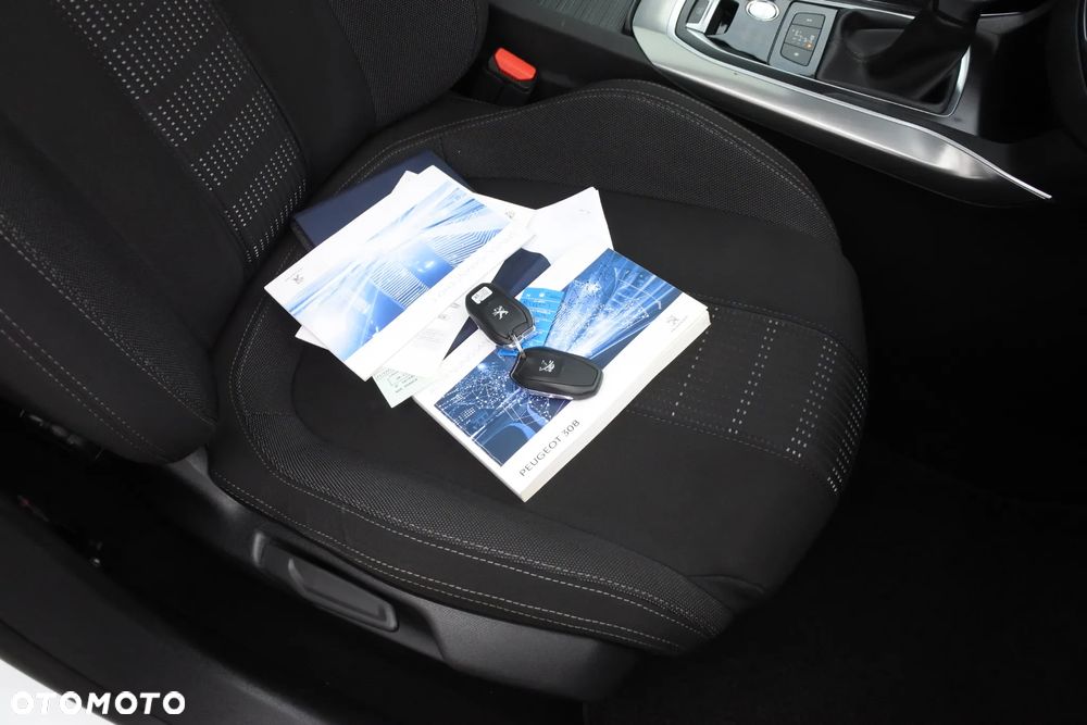 Peugeot 308 PureTech 130 GPF EAT8 Stop & Start Allure - 7