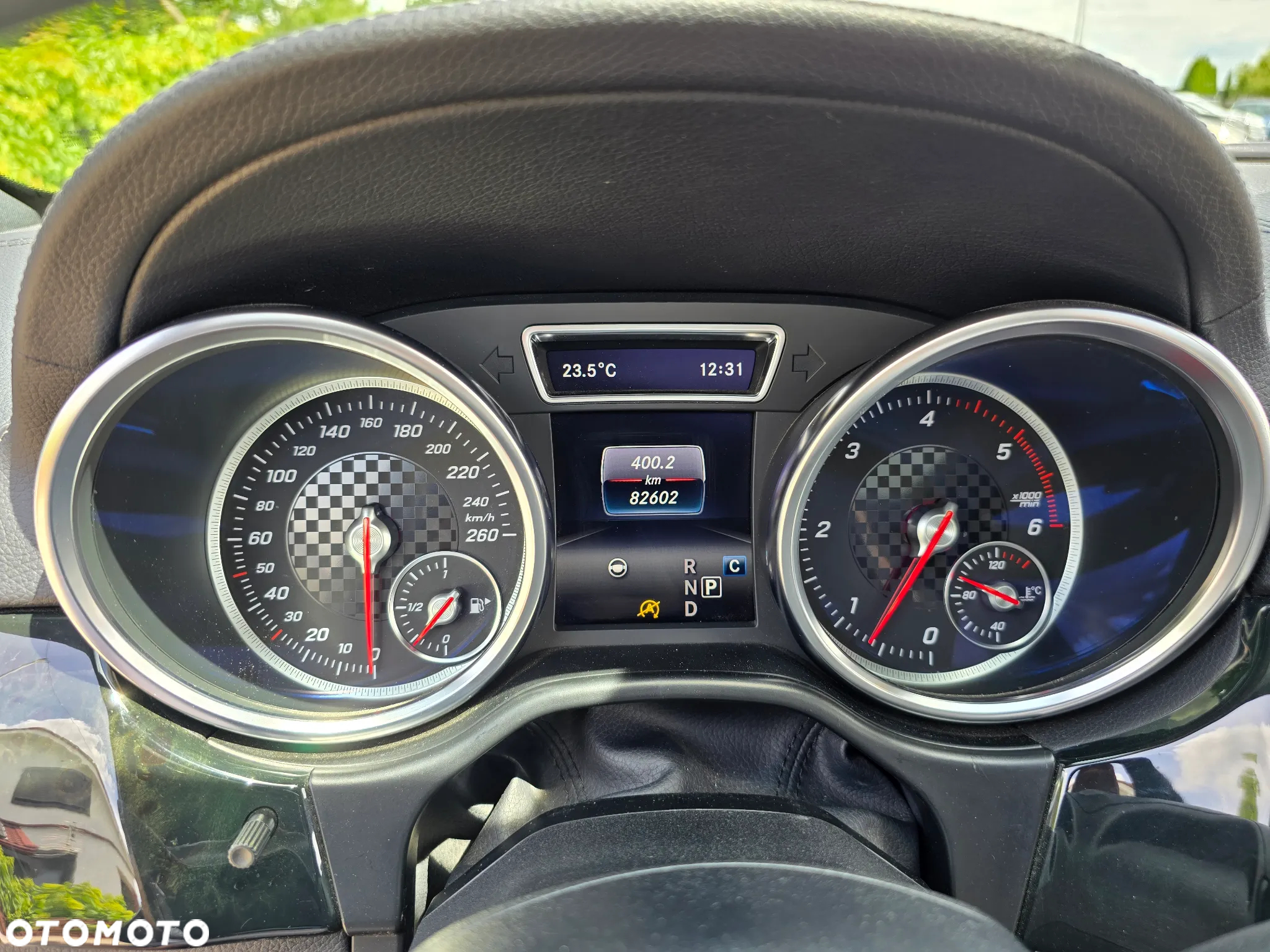 Mercedes-Benz GLE - 29