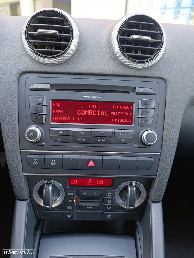 Audi A3 Sportback 1.6 TDI Attraction Special Edition - 8