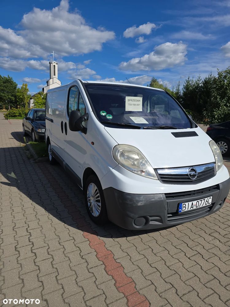 Opel Vivaro - 10