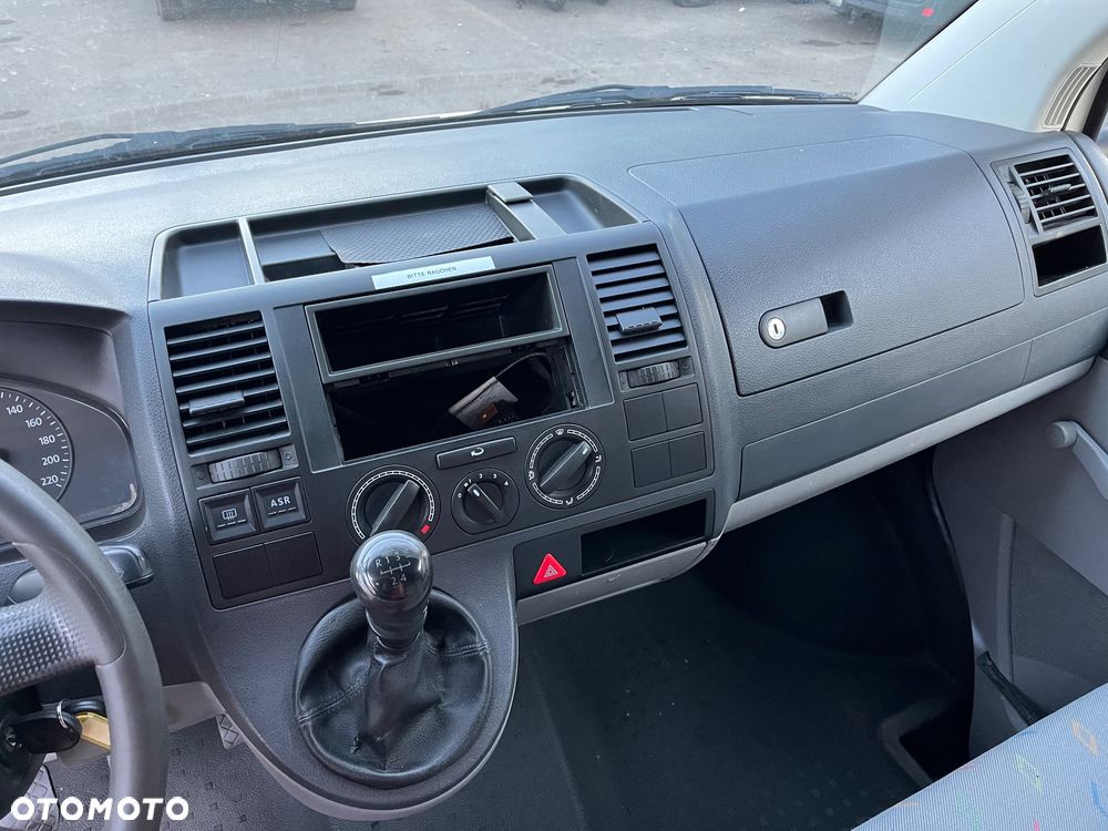Volkswagen Transporter - 16