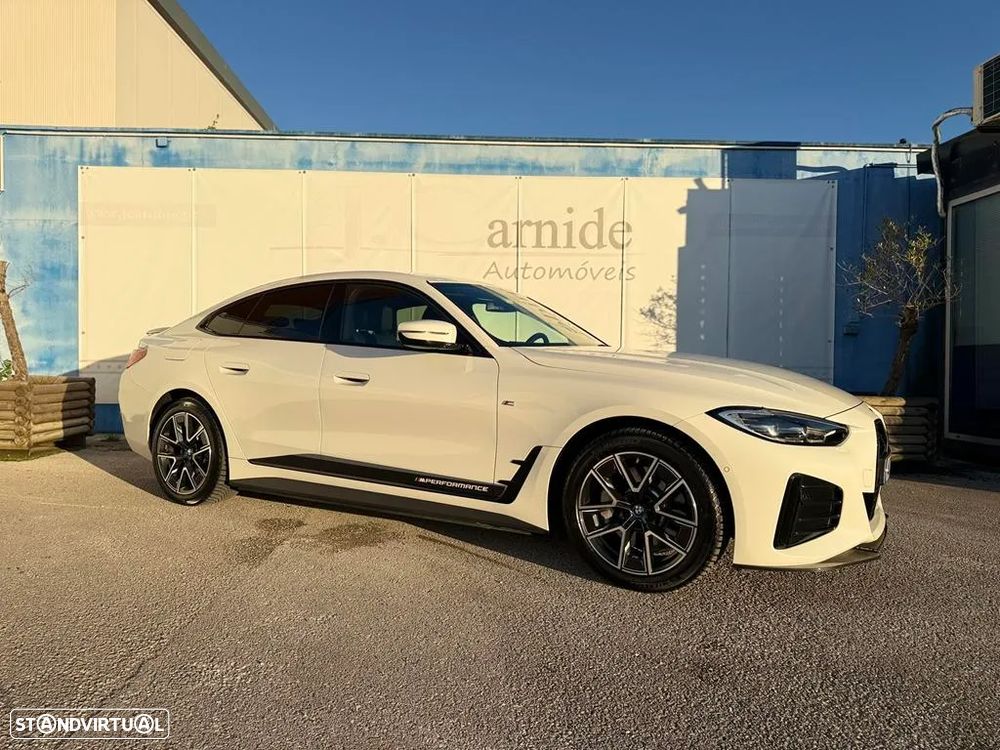 BMW i4 eDrive40 Pack Desportivo M - 2