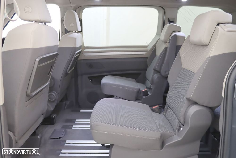 VW Multivan 2.0 TDI Life DSG - 8