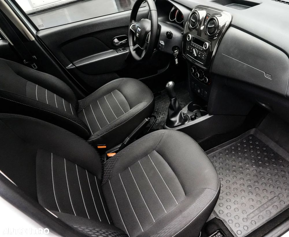Dacia Logan 1.0 SCe Laureate - 13