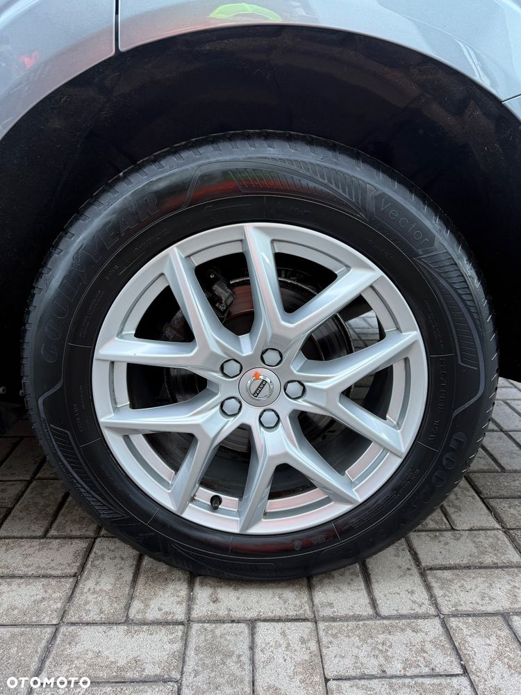 Volvo XC 60 D3 Drive-E Momentum - 17