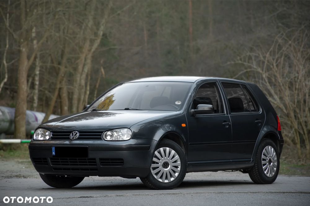 Volkswagen Golf - 3