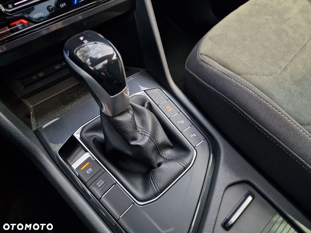 Volkswagen Tiguan 2.0 TDI Elegance DSG - 18