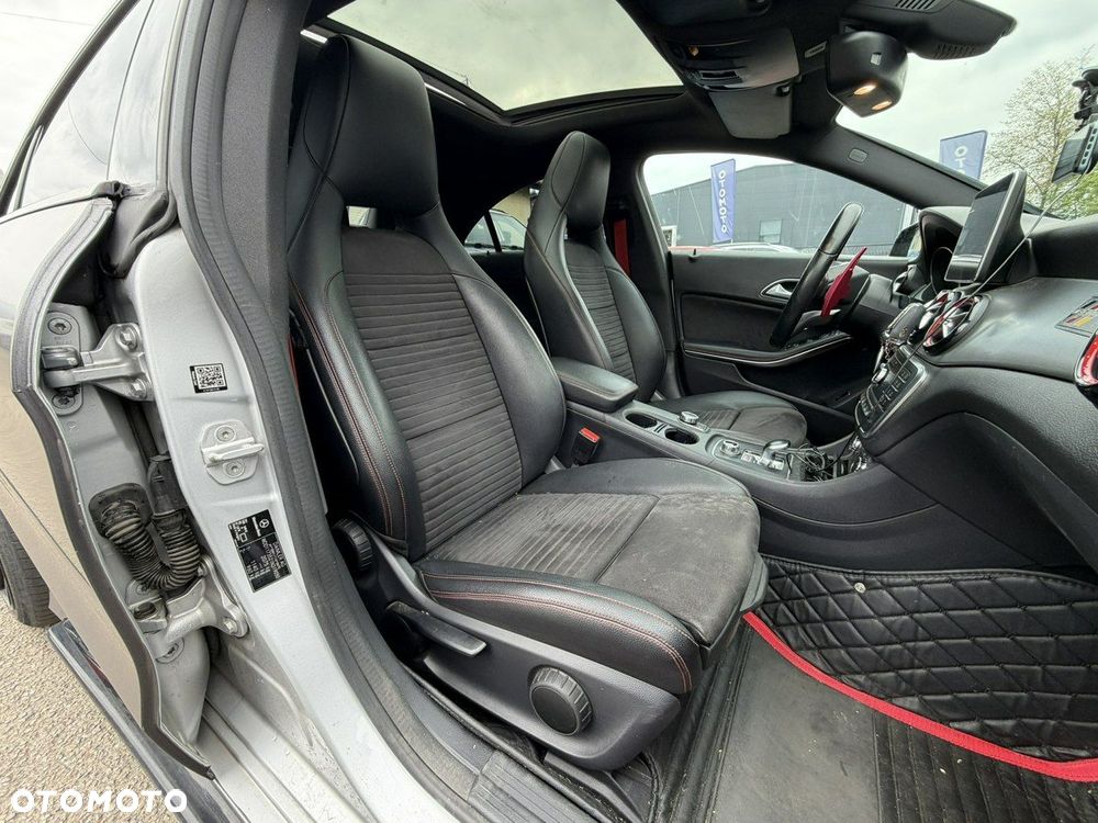 Mercedes-Benz CLA - 23
