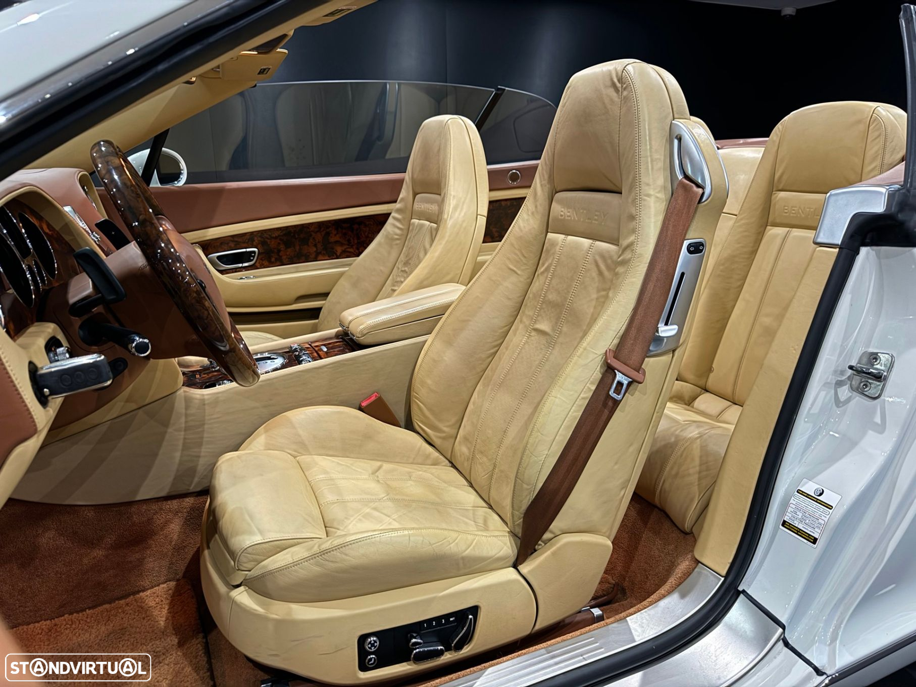 Bentley Continental Cabrio GTC - 16