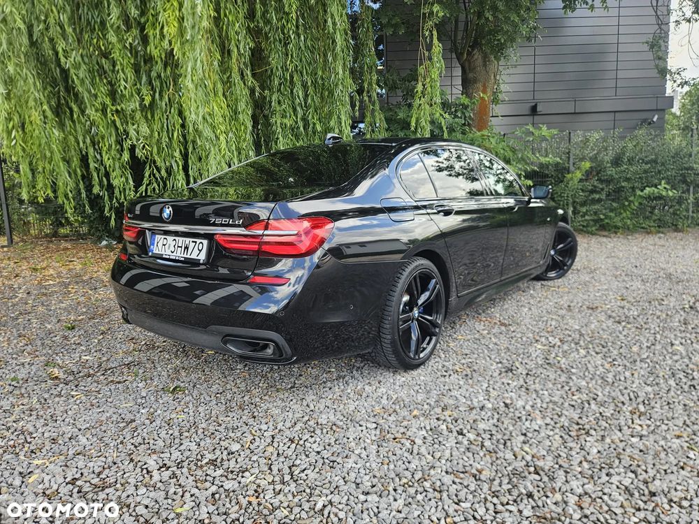 BMW Seria 7 750Ld xDrive sport - 26