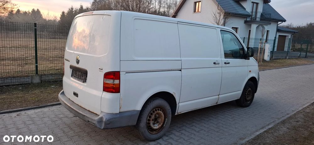 Volkswagen Transporter T5 - 6