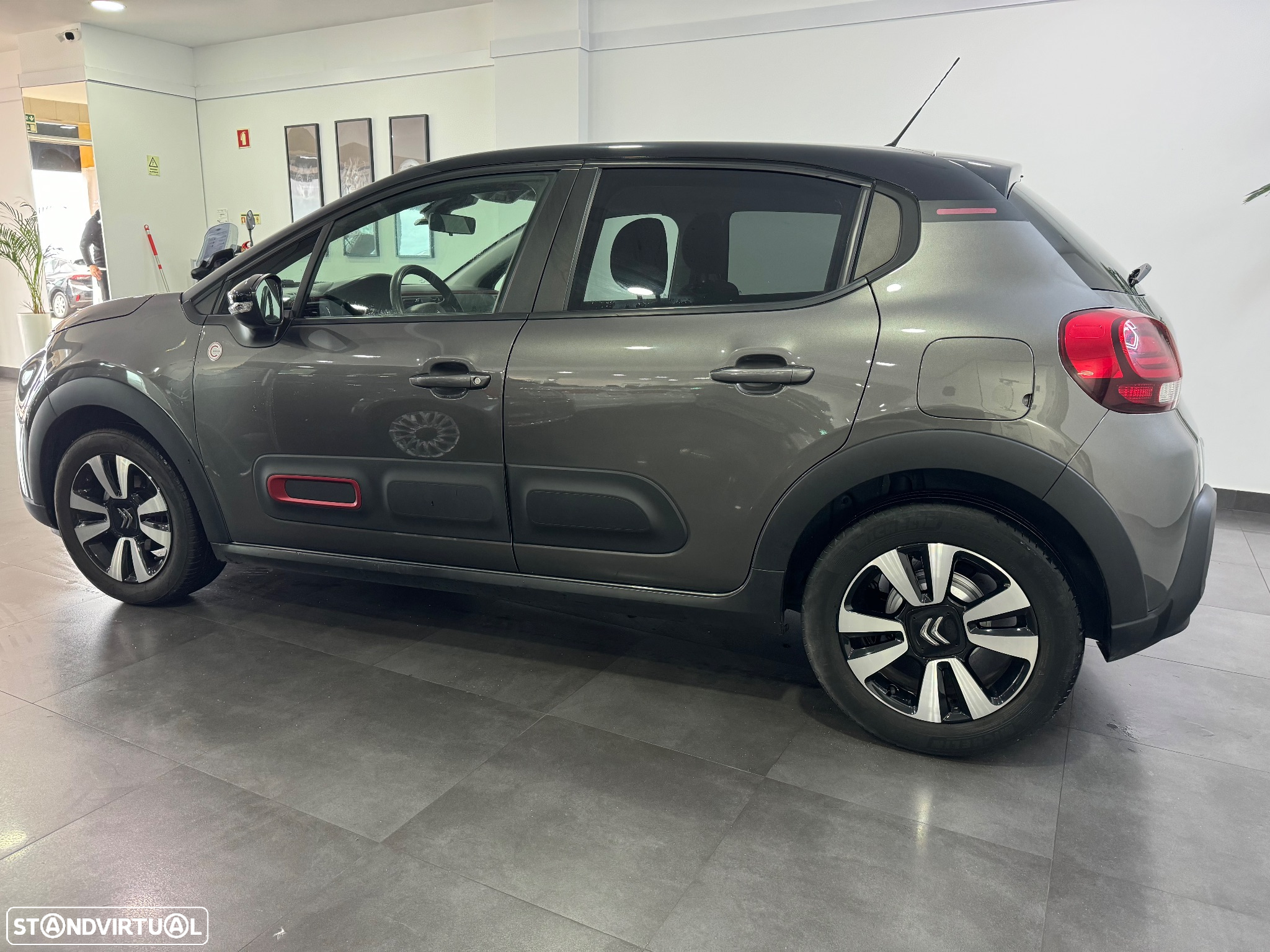 Citroën C3 1.2 PureTech C-Series - 3