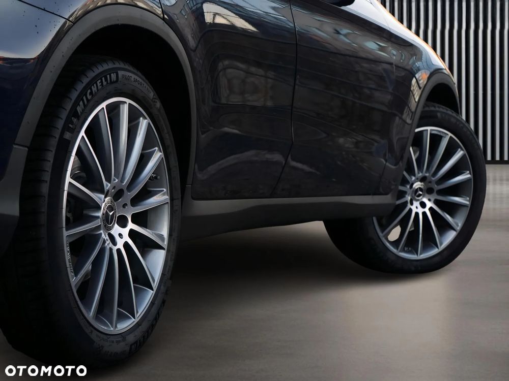 Mercedes-Benz GLC 300 4-Matic - 11