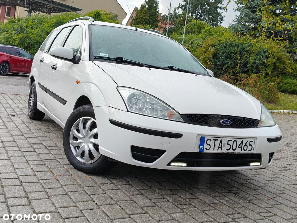 Ford Focus 1.4 Trend - 4