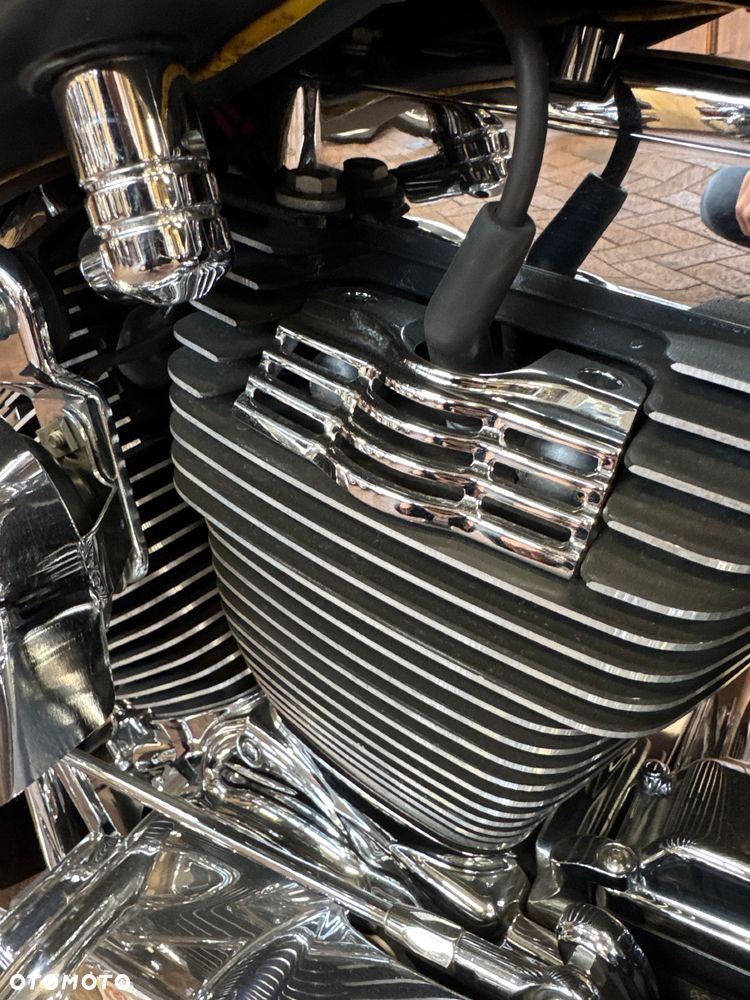 Harley-Davidson Touring Street Glide - 16