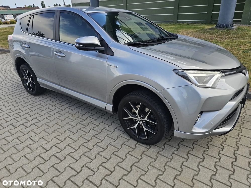 Toyota RAV4 - 6