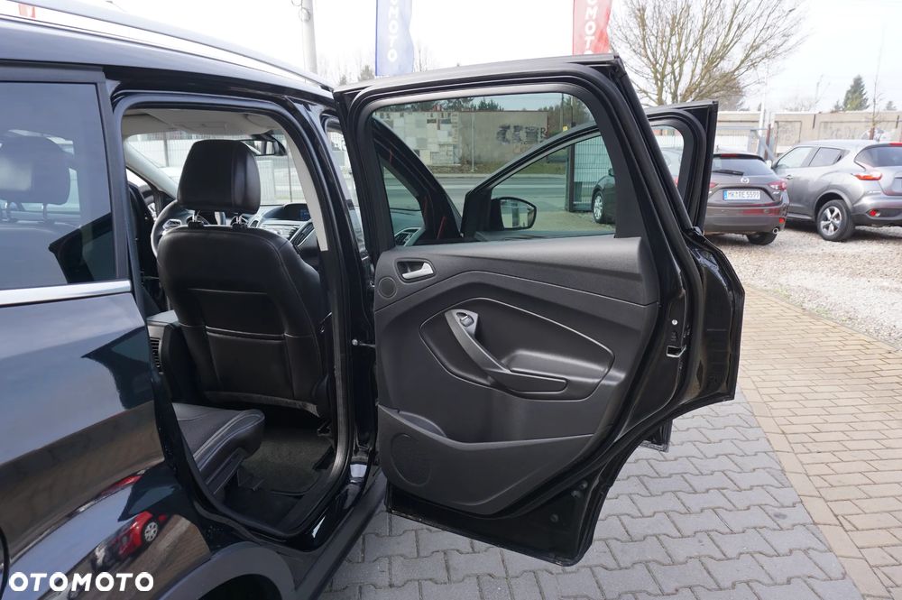 Ford Kuga 2.0 TDCi 2x4 Titanium - 28
