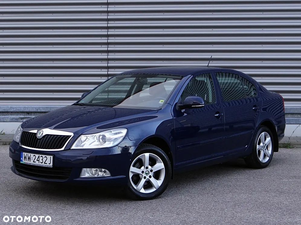 Skoda Octavia 1.6 TDI Family DSG - 8