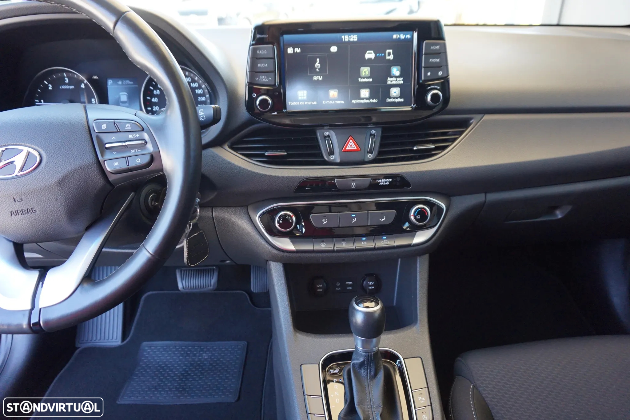 Hyundai i30 SW 1.6 CRDi Style 7DCT - 24