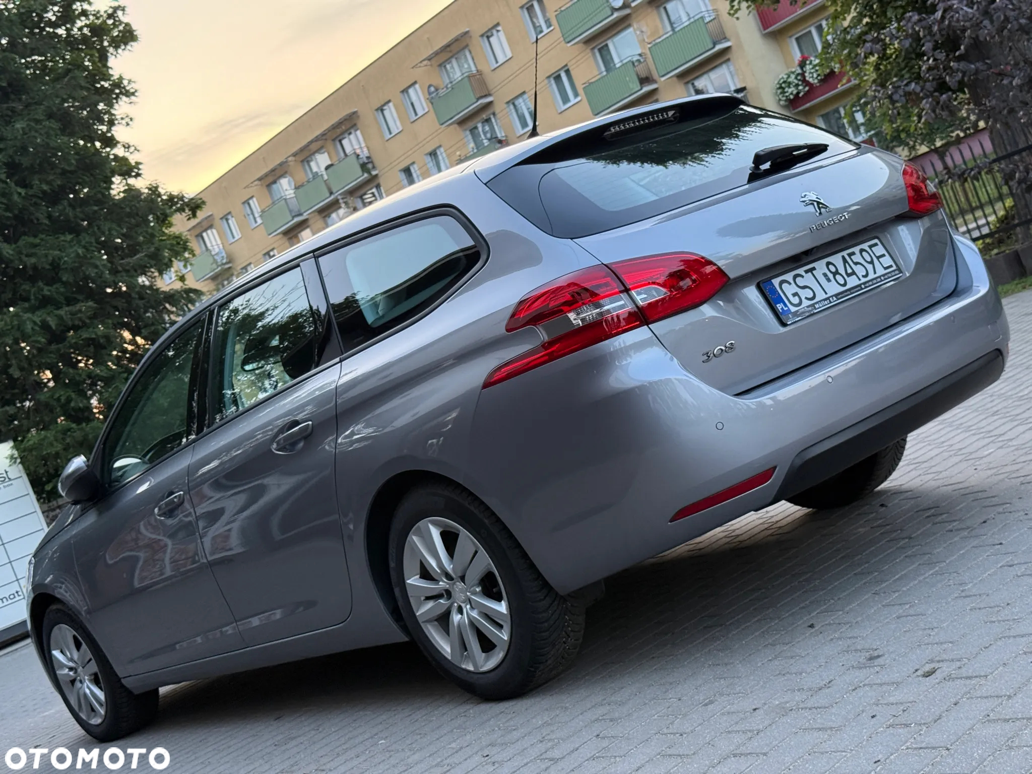 Peugeot 308 1.5 BlueHDi Active Pack Business S&S EAT8 - 10