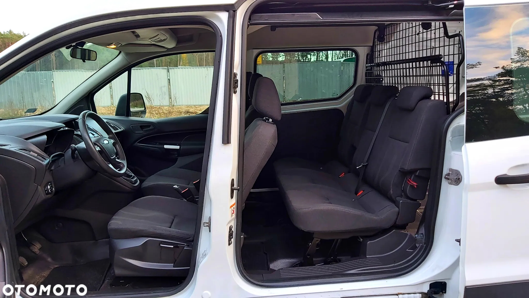 Ford Tourneo Connect Grand - 8