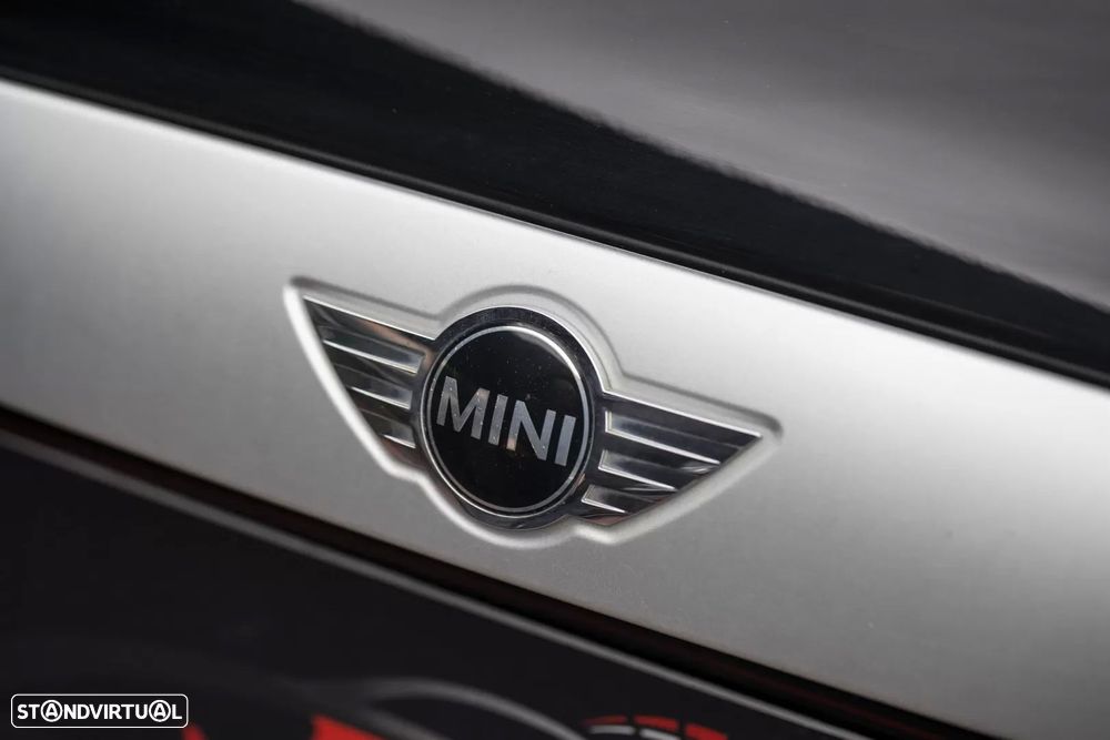 MINI 3 Portas Cooper D Auto - 23