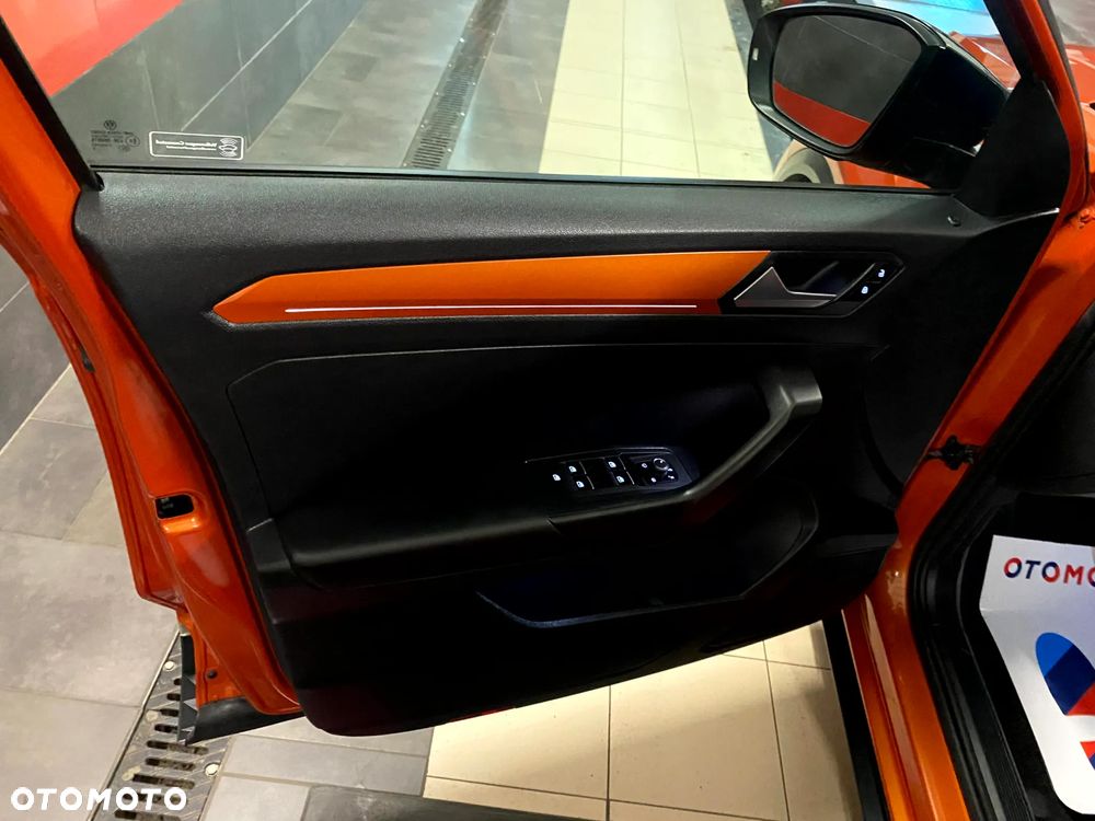 Volkswagen T-Roc 2.0 TDI SCR DSG GOAL - 17