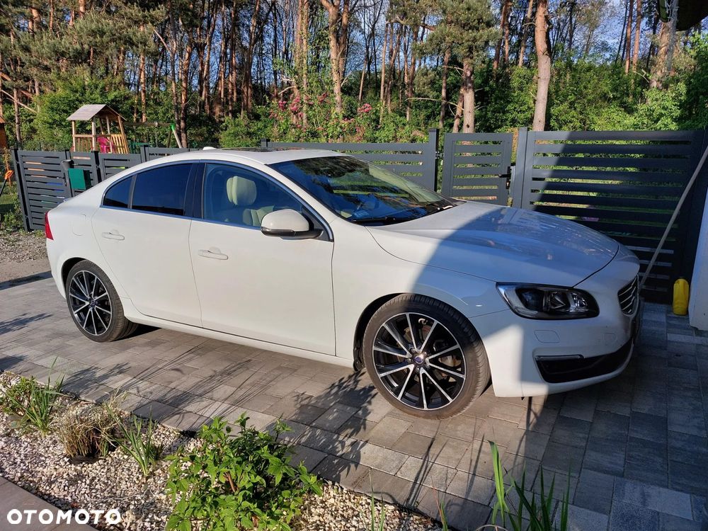 Volvo S60 D4 Drive-E R-Design Momentum - 9