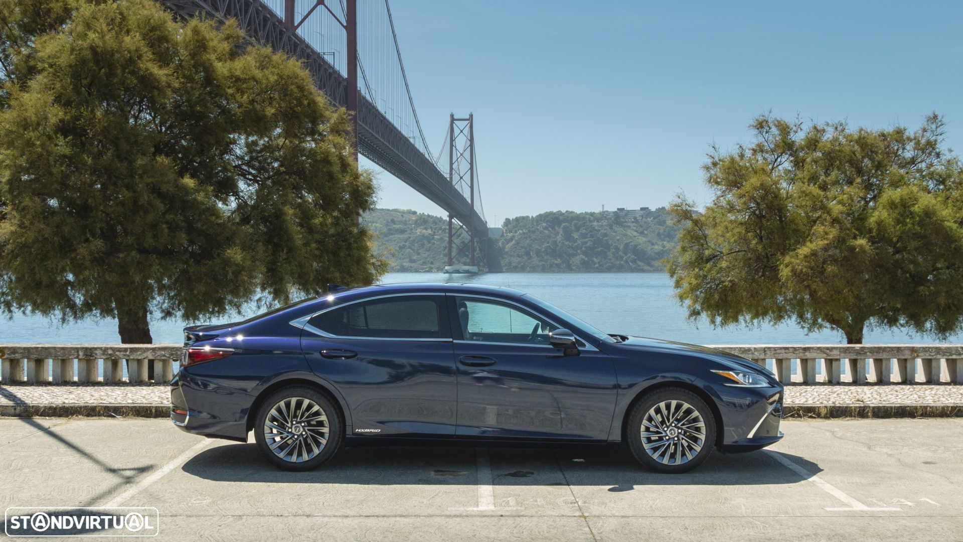 Lexus ES 300h Executive+ - 4