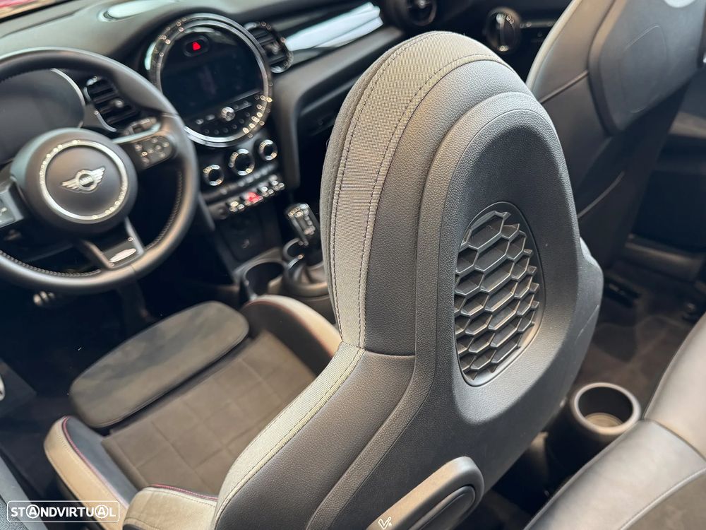 MINI Cabrio Cooper Auto - 28