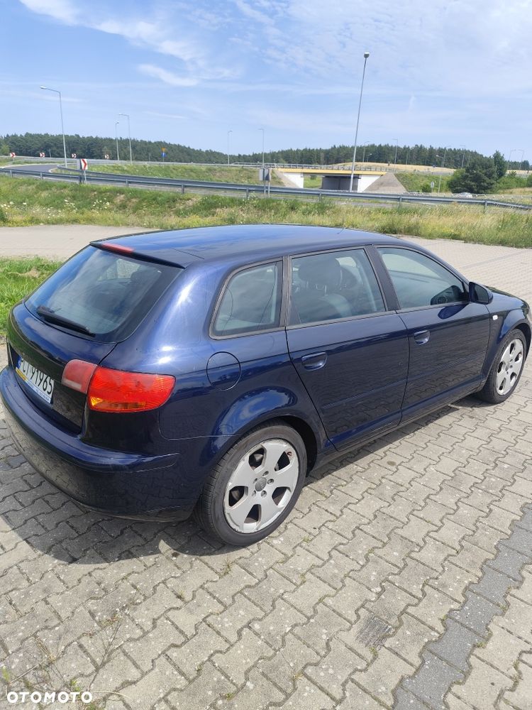 Audi A3 Sportback - 3