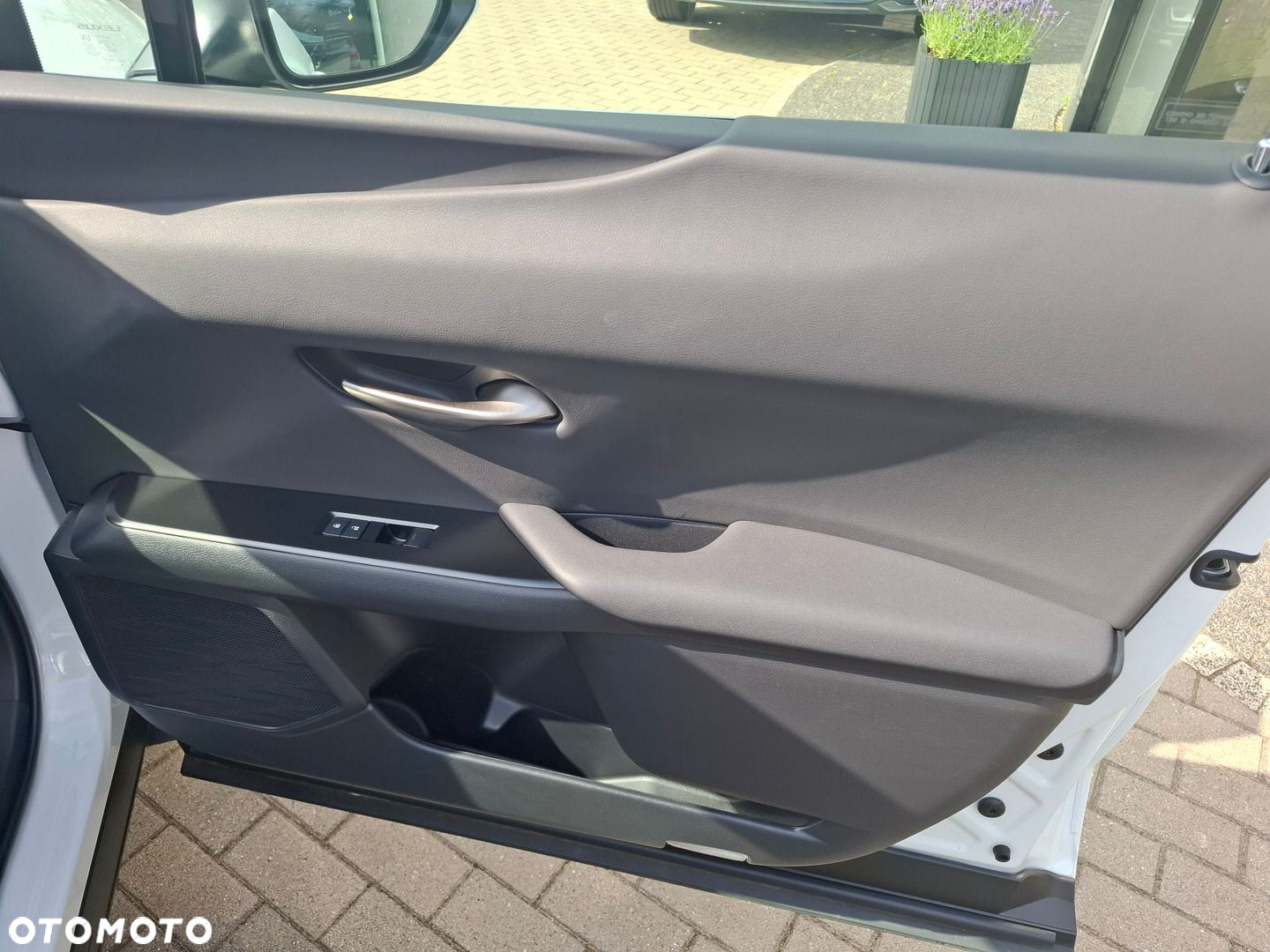 Lexus UX - 22