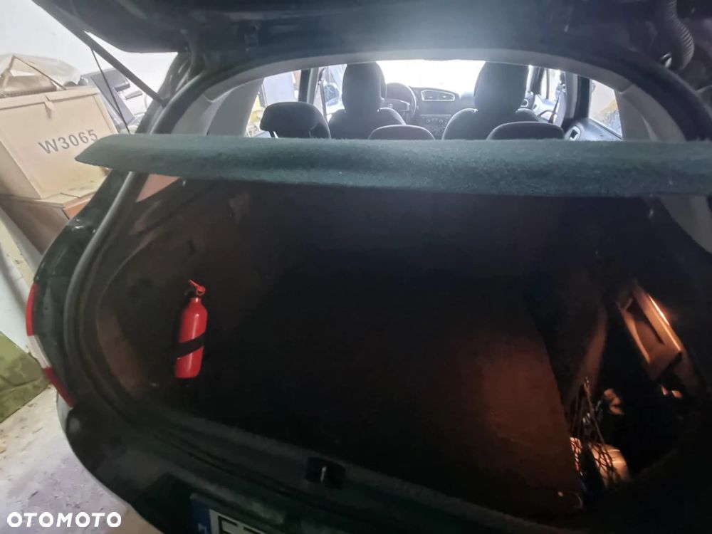 Citroën C4 e-HDi 115 ETG6 Business Class - 16