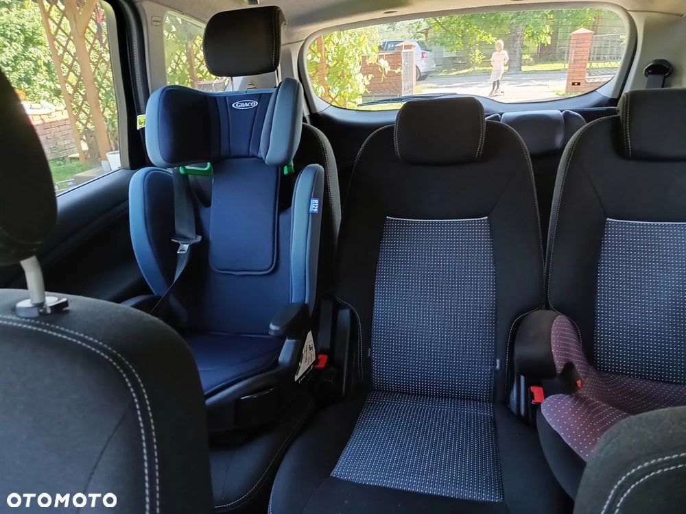 Ford S-Max - 22