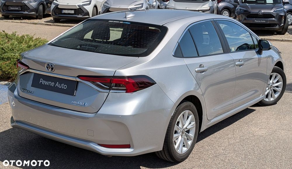 Toyota Corolla 1.8 Hybrid Comfort - 16