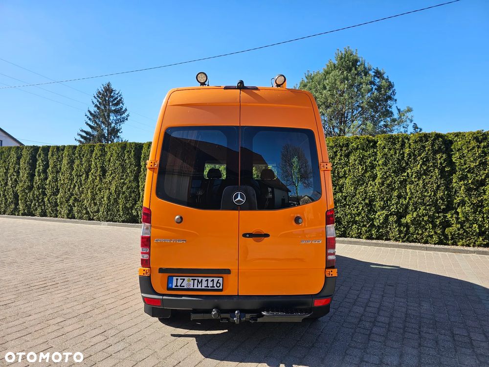 Mercedes-Benz SPRINTER - 10