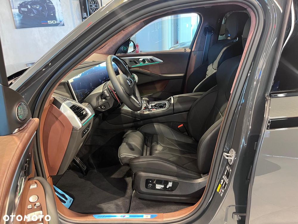 BMW XM 50e PHEV sport - 11