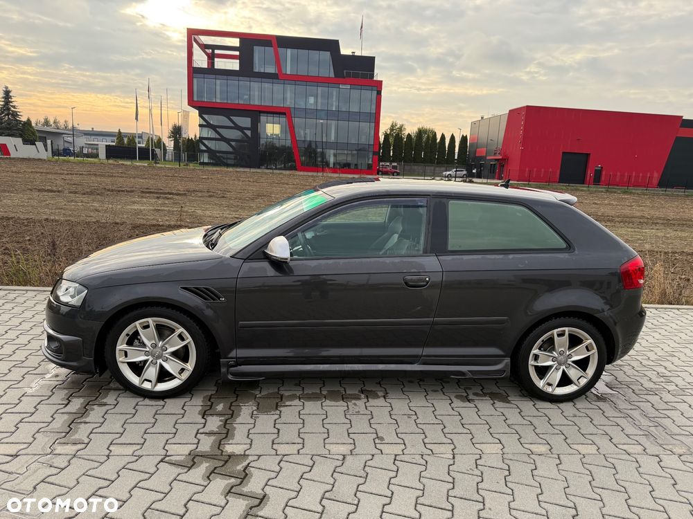 Audi A3 3-drzwiowe 2.0 TDI DPF Ambition - 4
