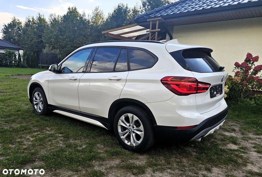 BMW X1 xDrive18d Sport Line sport - 3