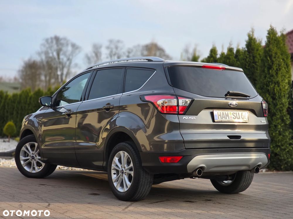 Ford Kuga 1.5 EcoBoost 2x4 Titanium - 3