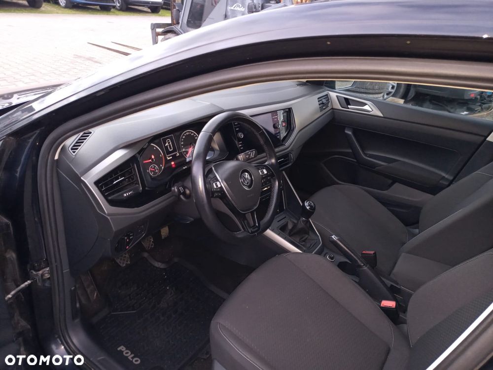 Volkswagen Polo 1.6 TDI SCR Comfortline - 32