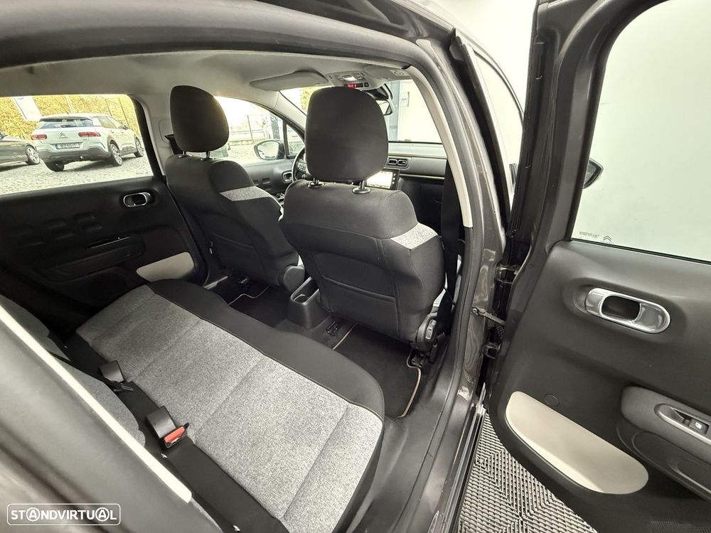 Citroën C3 1.2 PureTech Shine Pack — fotografia 22