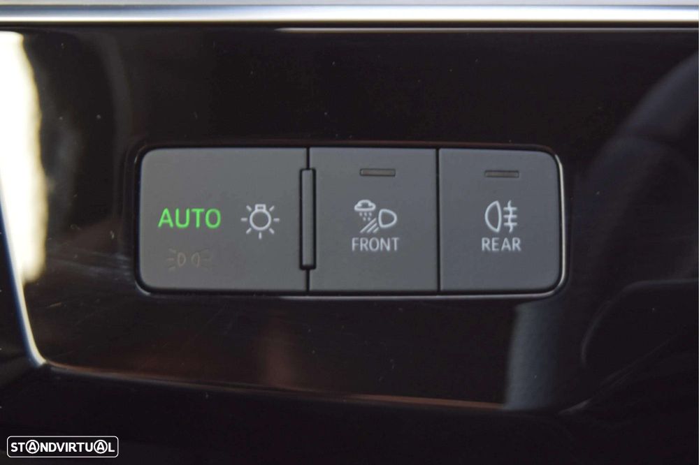 Audi e-tron 55 quattro S line - 36