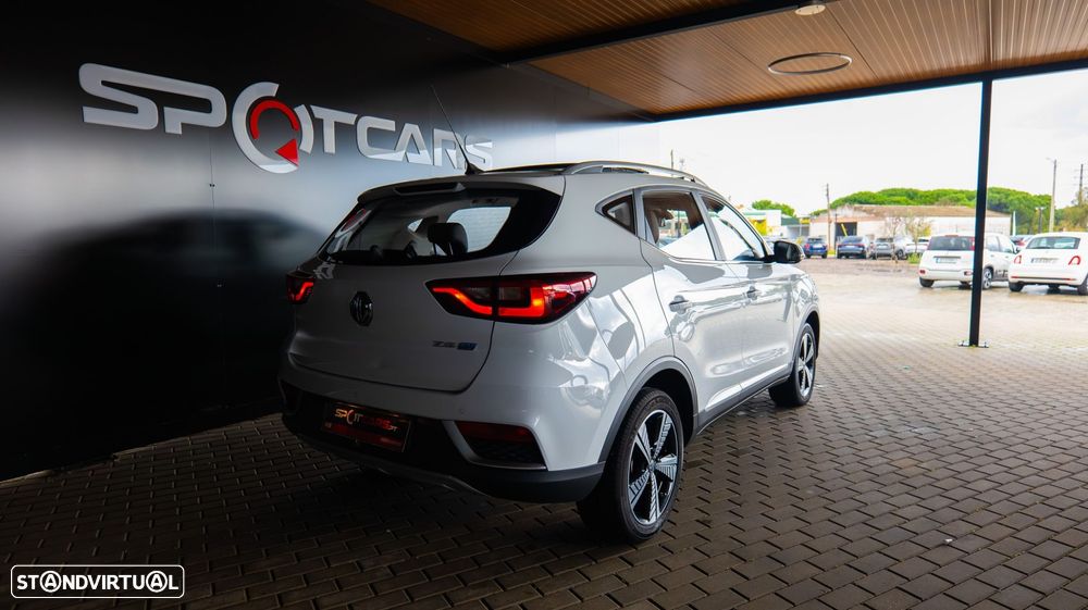 MG ZS EV Luxury - 7