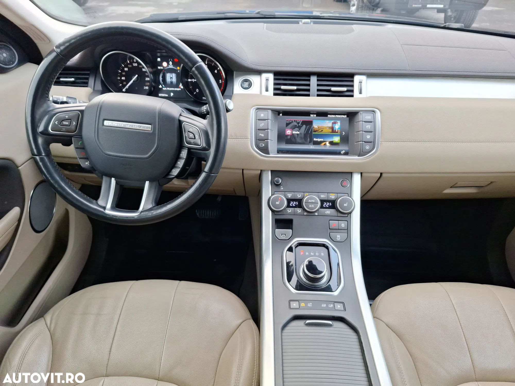Land Rover Range Rover Evoque - 13