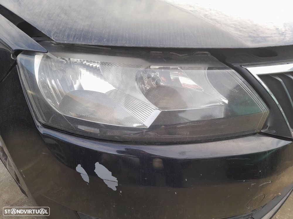 Ótica / farol direita SKODA Rapid Liftback (NH3) - 2