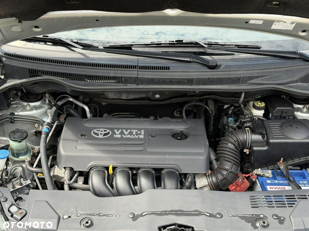 Toyota Corolla Verso - 32