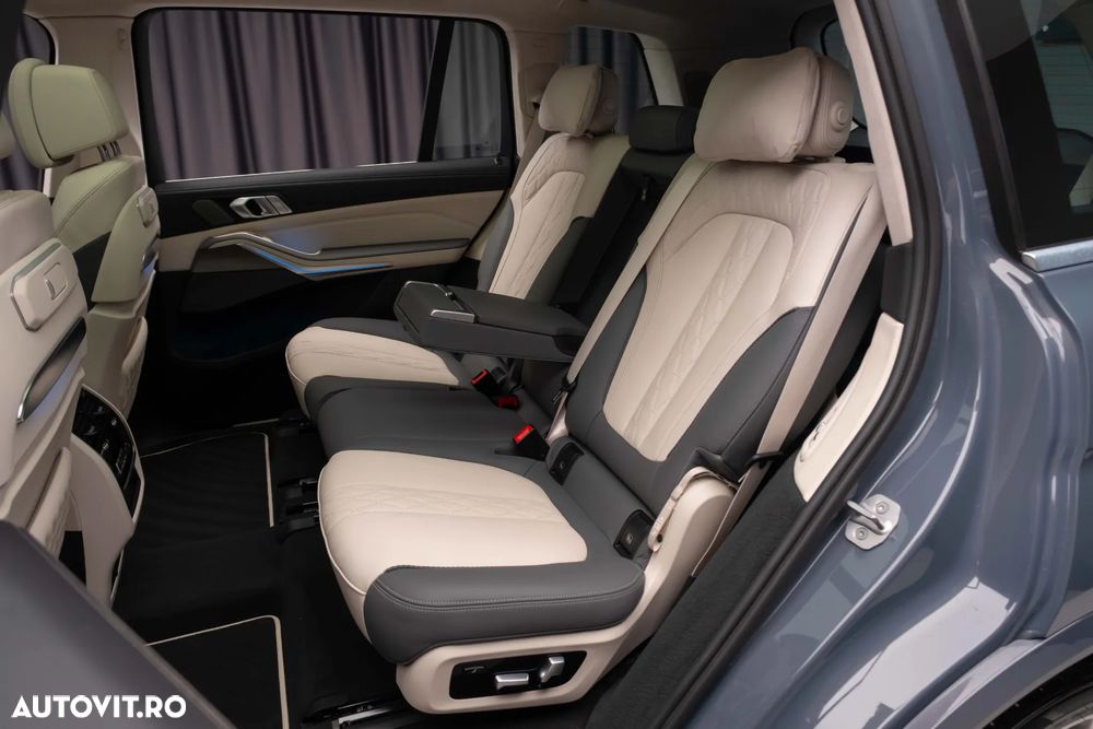BMW X7 xDrive40i AT MHEV - 34